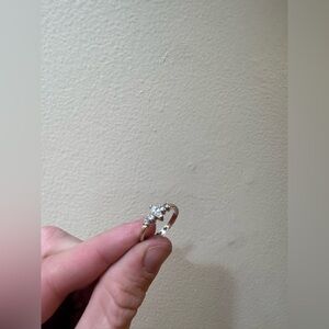 Dazzling Silver Women's Ring with Sparkling Accents